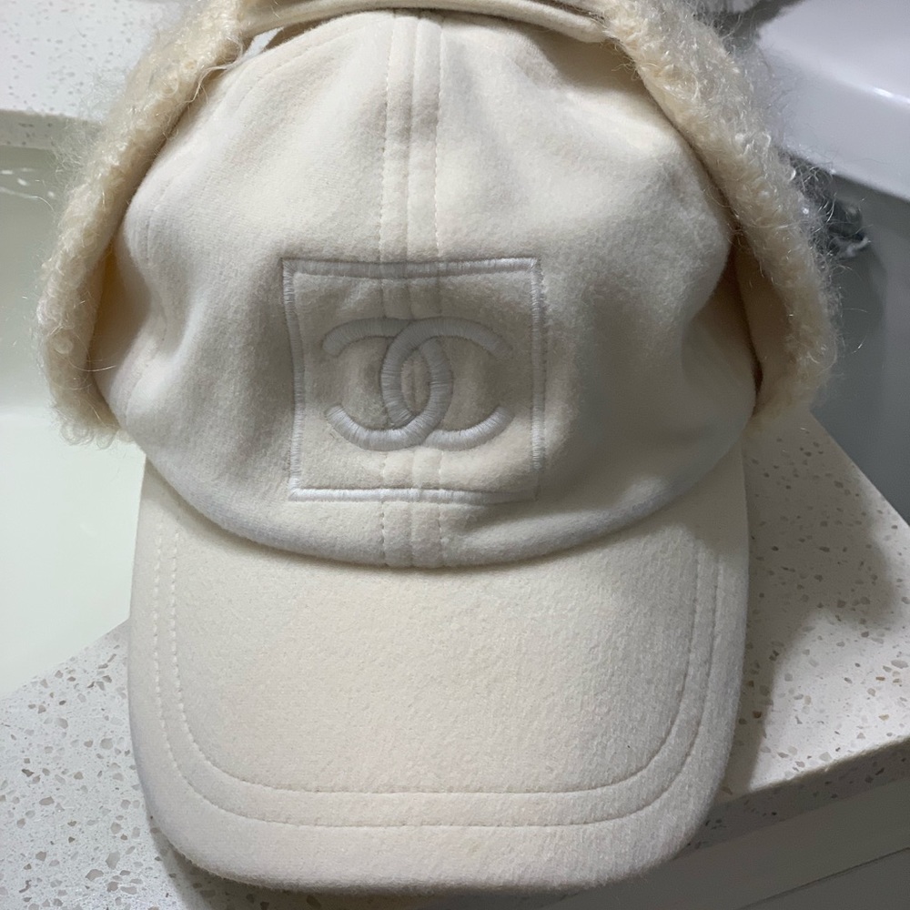 Hat Chanel